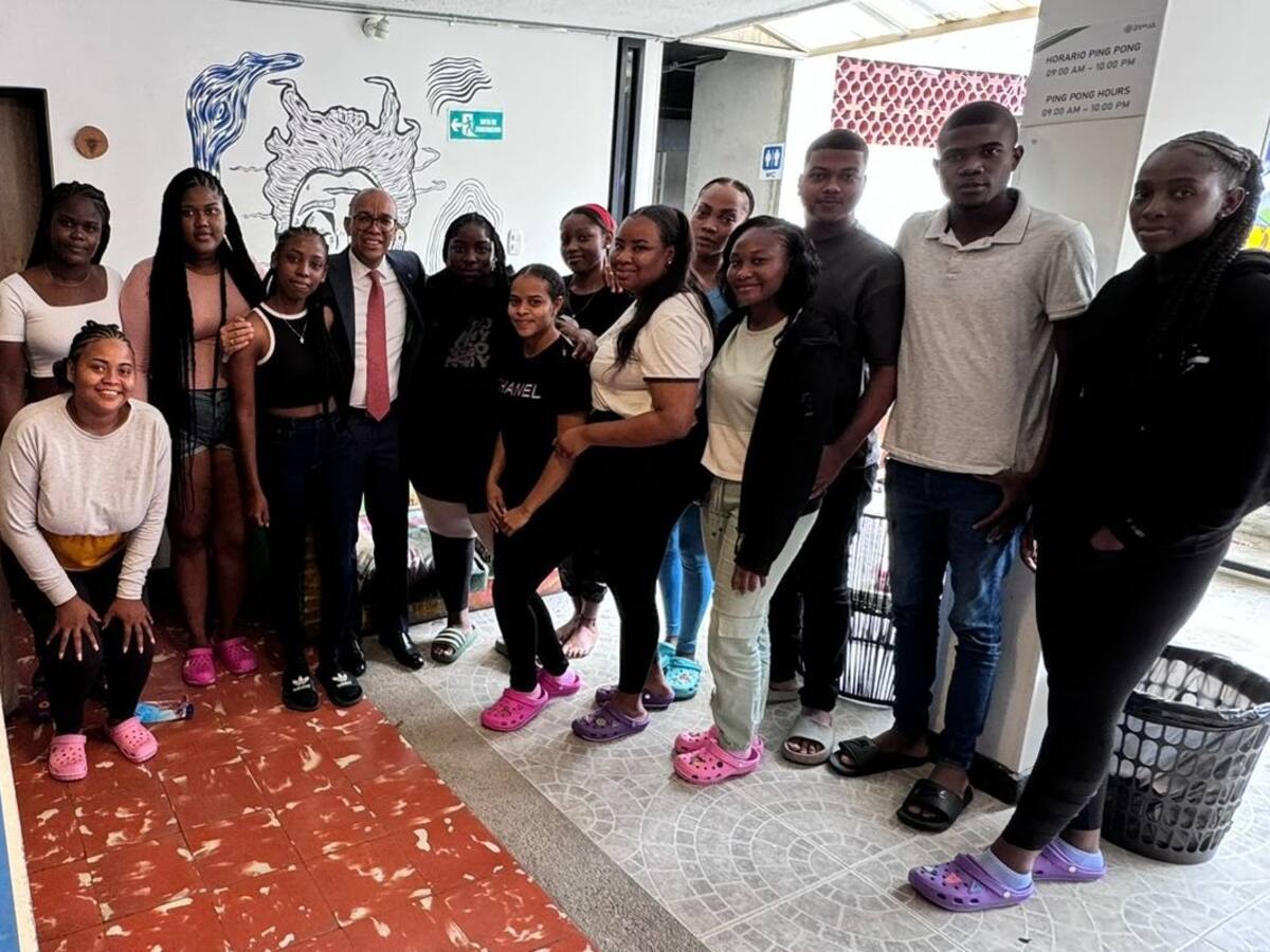 Estudiantes Chocoanos llegaron a Congreso de derecho luego que les quemaran bus donde iban