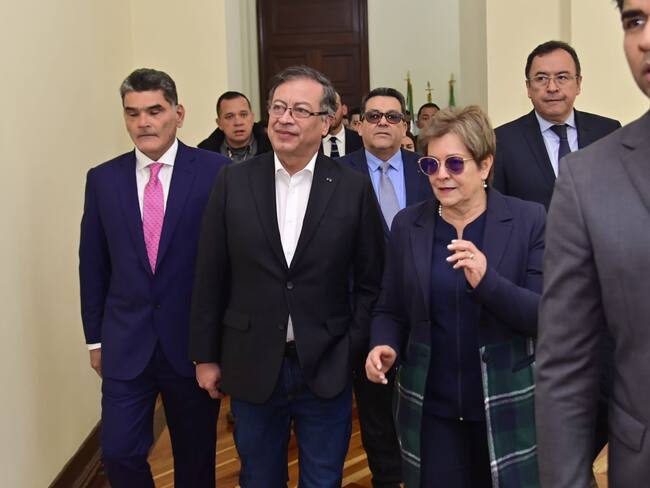 Presidente Gustavo Petro y ministra de Trabajo, Gloria Inés Ramírez, en la radicación de la reforma labora. 22 de marzo de 2023. Foto: Presidencia.