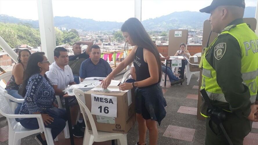 Más de 282.00 personas participaron de la Consulta Anticorrupción en Risaralda. Foto: Isabel Uribe (W Radio)