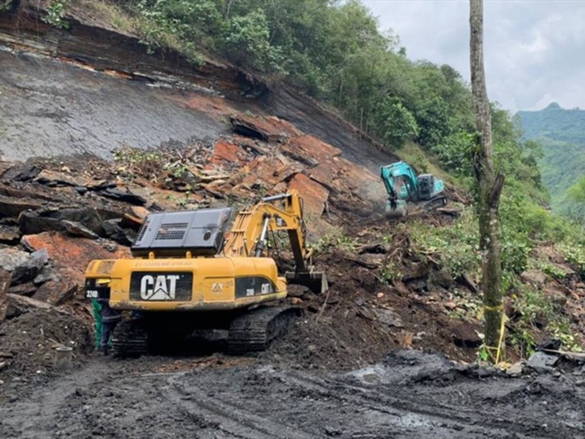 Encuentran sin vida a trabador bajo derrumbe sobre vía Buenavista - Coper