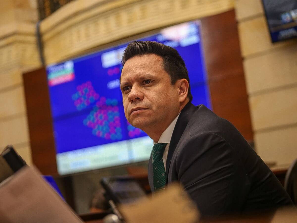 “El secretario no manipula votos”: Diego González defendió transparencia en votación de la consulta