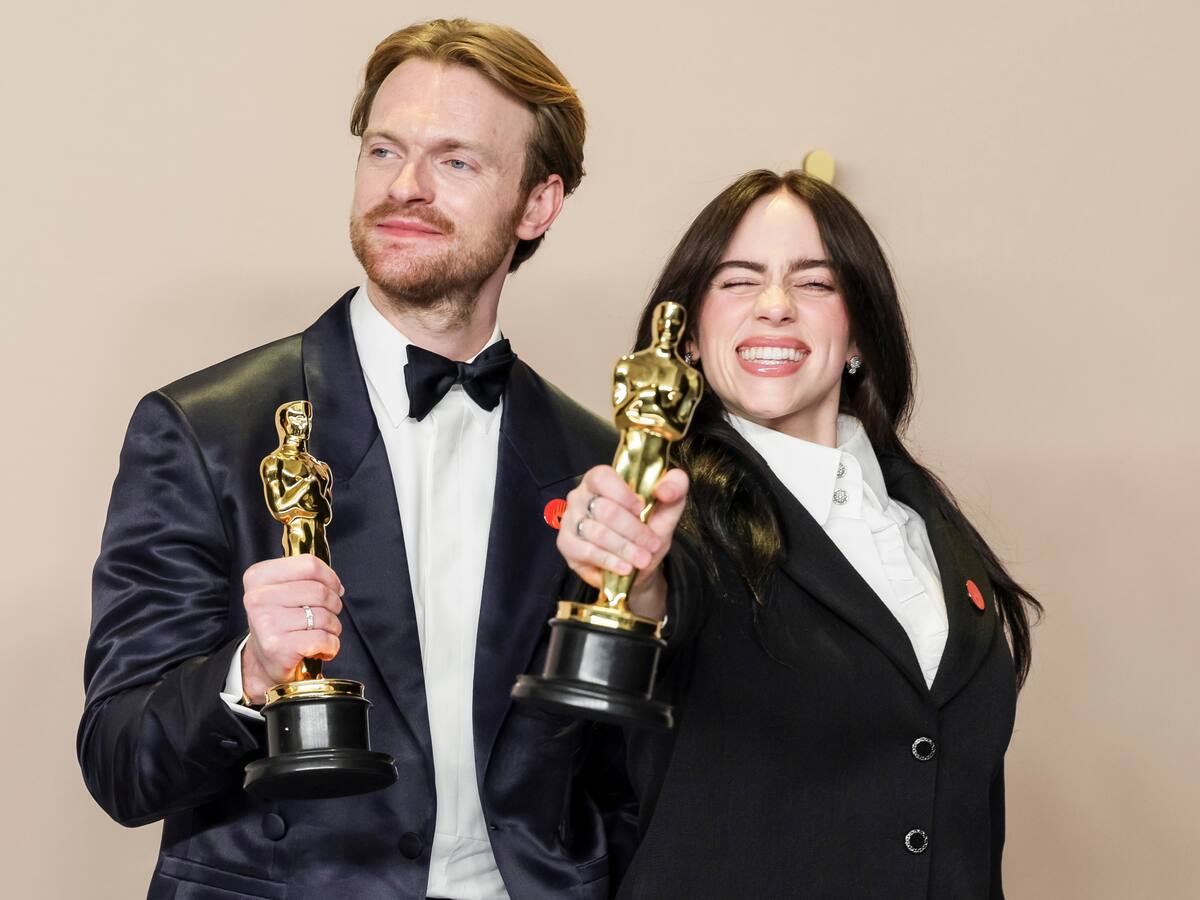 La música fue algo que siempre quisimos hacer: Finneas, hermano de Billie Eilish, en La W