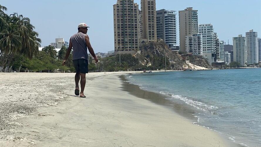 Uso de playas clandestinas en Santa Marta, un fenómeno que no respeta la cuarentena. Foto: Cortesía: Roger Urieles