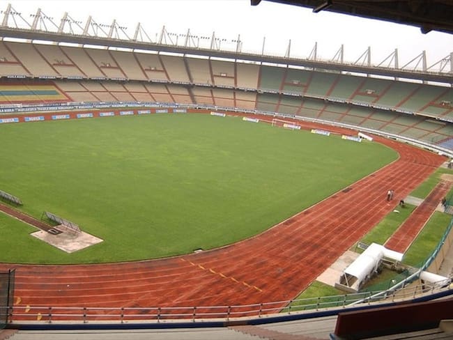 Instalan rompeolas en el Estadio Metropolitano de Barranquilla. Foto: Colprensa