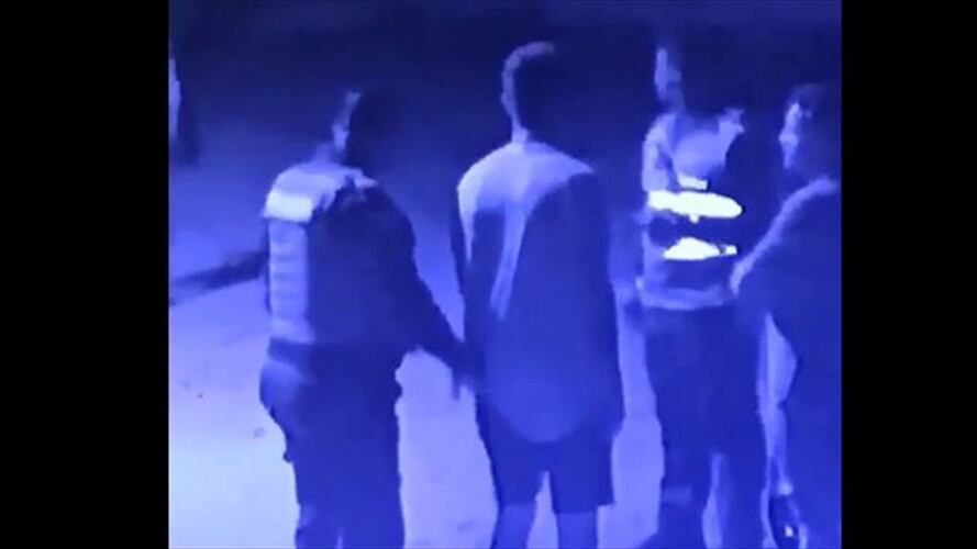 Policías habrían robado a un turista español durante requisa. Foto: