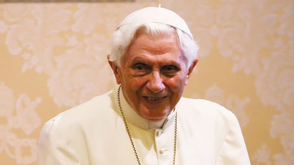 ¿Por qué Benedicto XVI renunció a ser papa?