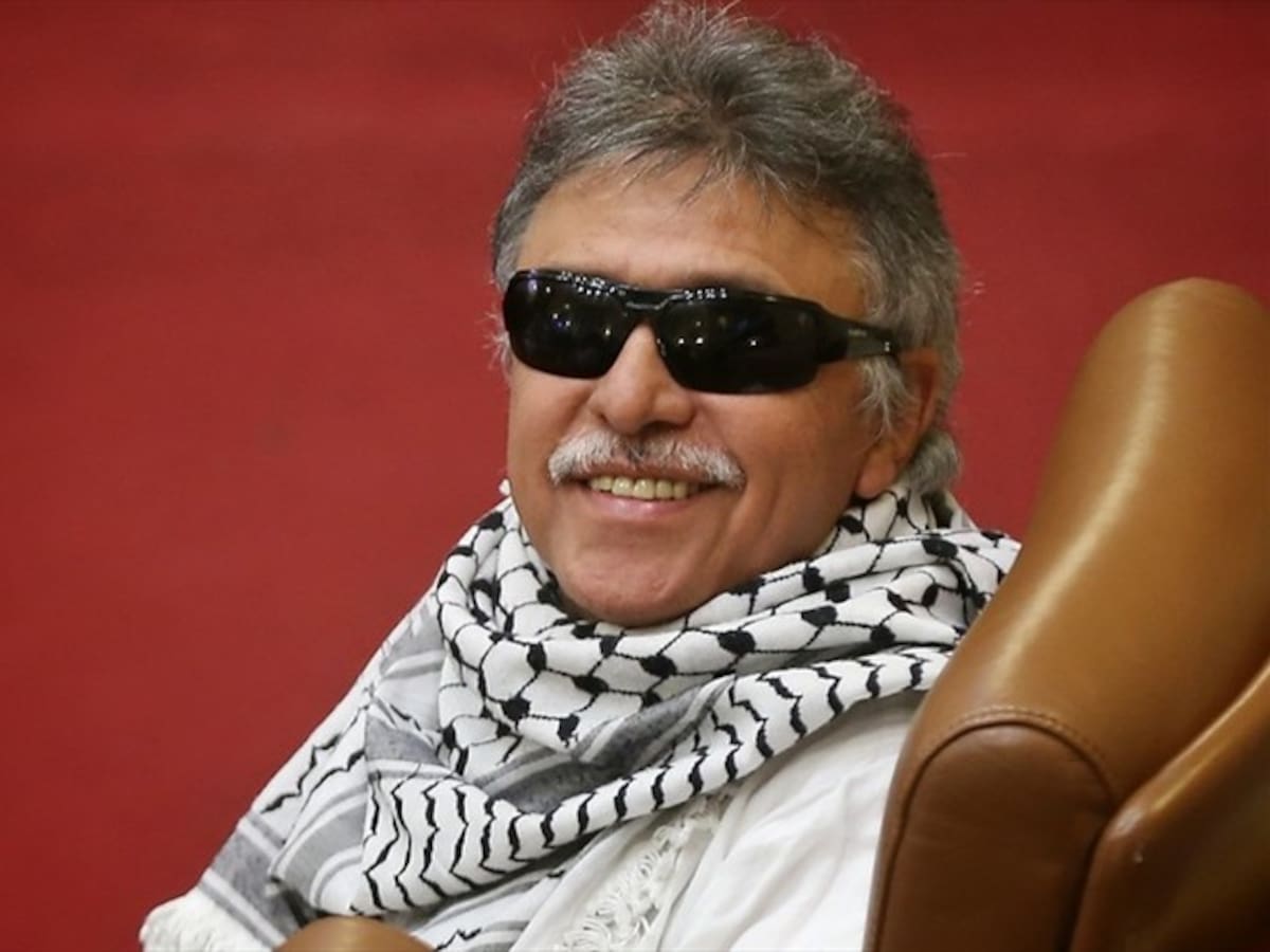 Piden que investiguen "entrampamiento" contra Santrich