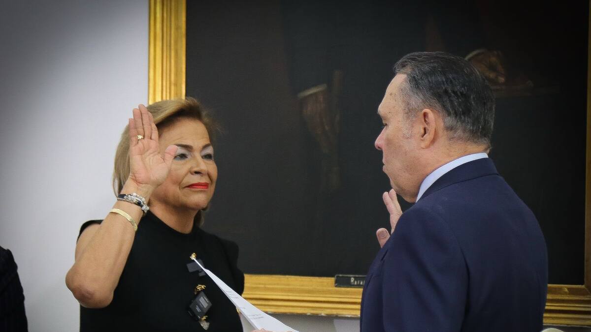 Esperanza Andrade se posesionó como nueva senadora del Partido Conservador