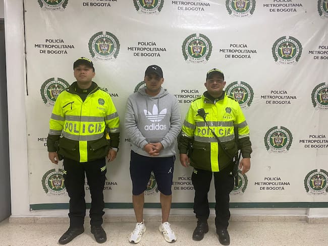 Delincuente con circular azul de Interpol fue capturado en Bogotá. Foto: Policía