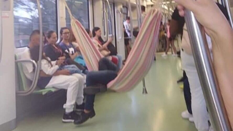 Hamaca en el Metro de Medellín. Foto: Cortesía