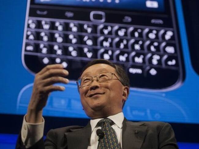 John Chen, CEO de Blackberry, anunció este miércoles que la empresa dejará de fabricar teléfonos móviles. ¿Cuál es su nueva estrategia comercial?. Foto: BBC Mundo