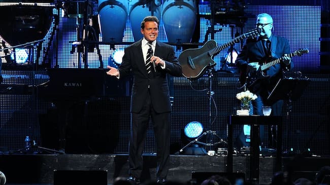 Una jueza en Estados Unidos ordena el arresto del cantante mexicano Luis Miguel. Foto: Getty Images.