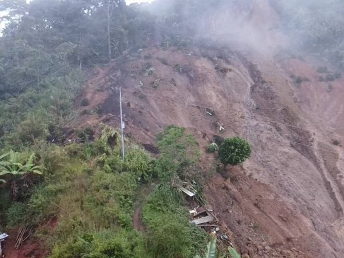 Deslizamiento de tierra deja un fallecido y otro desaparecido en Anserma, Caldas