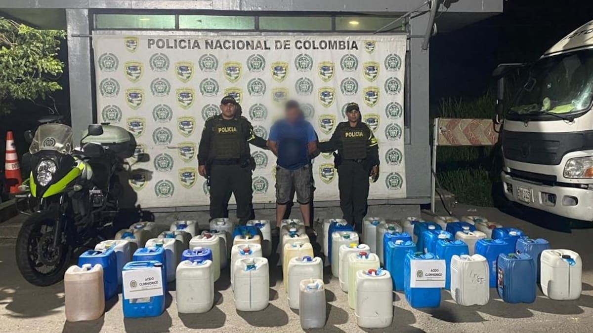 Capturada una persona en Aracataca por transportar 250 galones de ácido clorhídrico