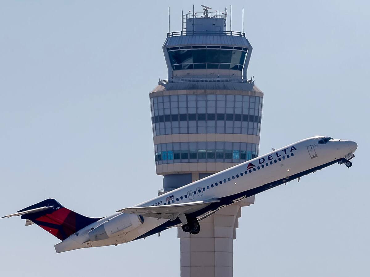 Casi 2.000 vuelos fueron cancelados este lunes en Estados Unidos en medio del cierre del Gobierno