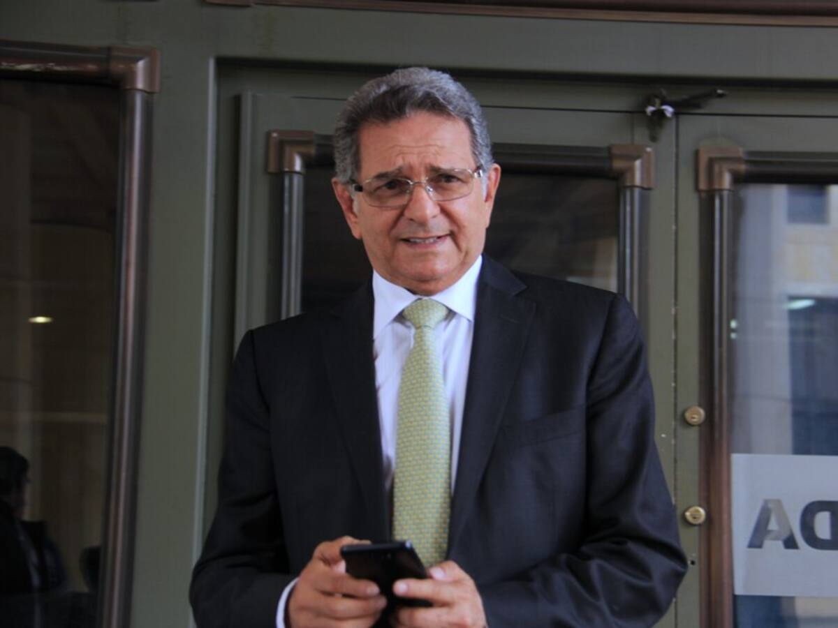 JEP abre la puerta al exsenador Julio Manzur y tumba fallo que lo rechazó