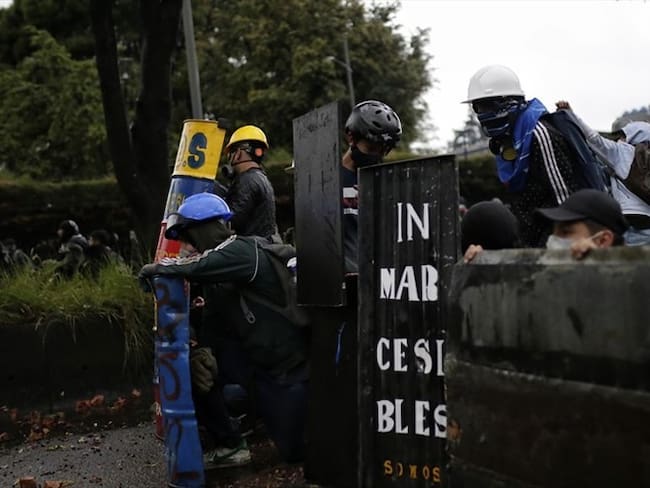 La primera línea del Portal de la Resistencia de Bogotá explicó en Sigue La W el pliego de peticiones al Gobierno Nacional. Foto: Colprensa-Sergio