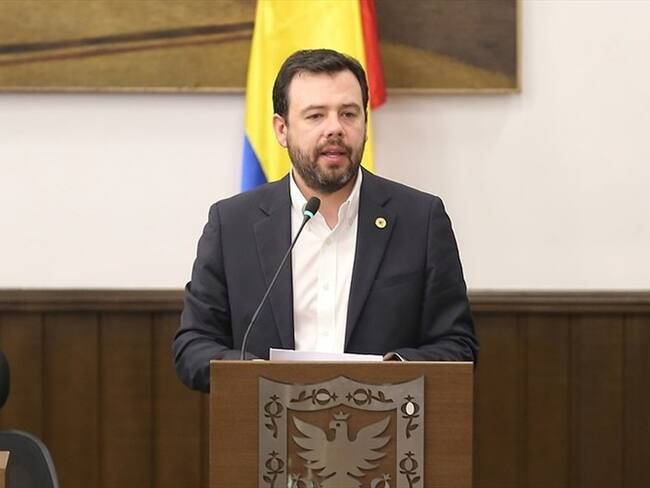 Concejales de Bogotá deberán pagar su propia gasolina