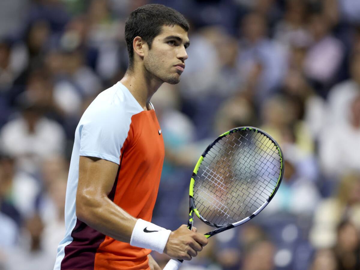 Alcaraz venció a Jannik Sinner y es semifinalista del Abierto de EE.UU.