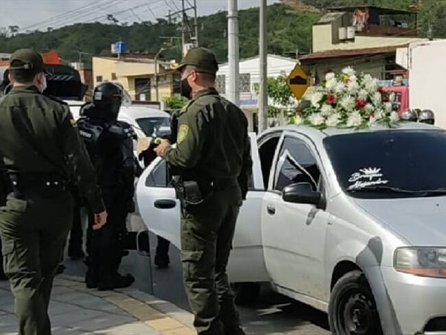 Caravana en sepelio. Foto: Policía de Bucaramanga.