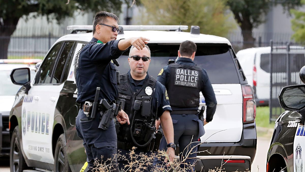 Dos migrantes murieron y otro resultó herido en tiroteo en oficina migratoria de Dallas