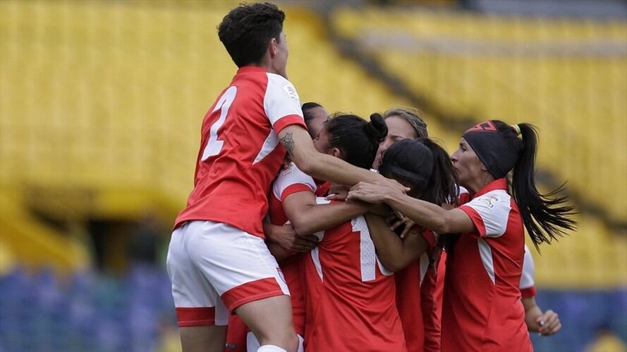 En El estadio Nemesio Camacho El Campín, Independiente Santa Fe clasificó como líder del grupo B con 13 puntos. Foto: Colprensa