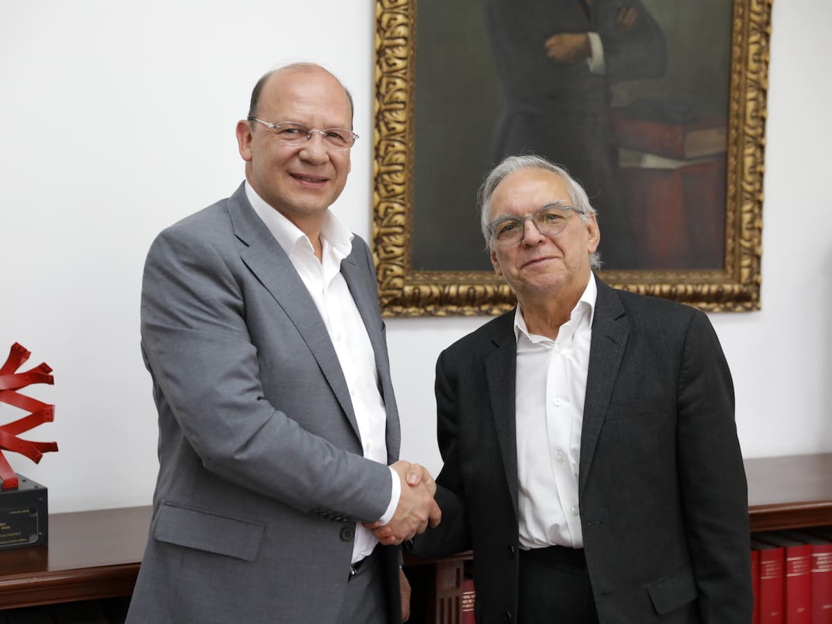 Petro arremete contra Camacol por advertencia sobre déficit económico en el sector vivienda