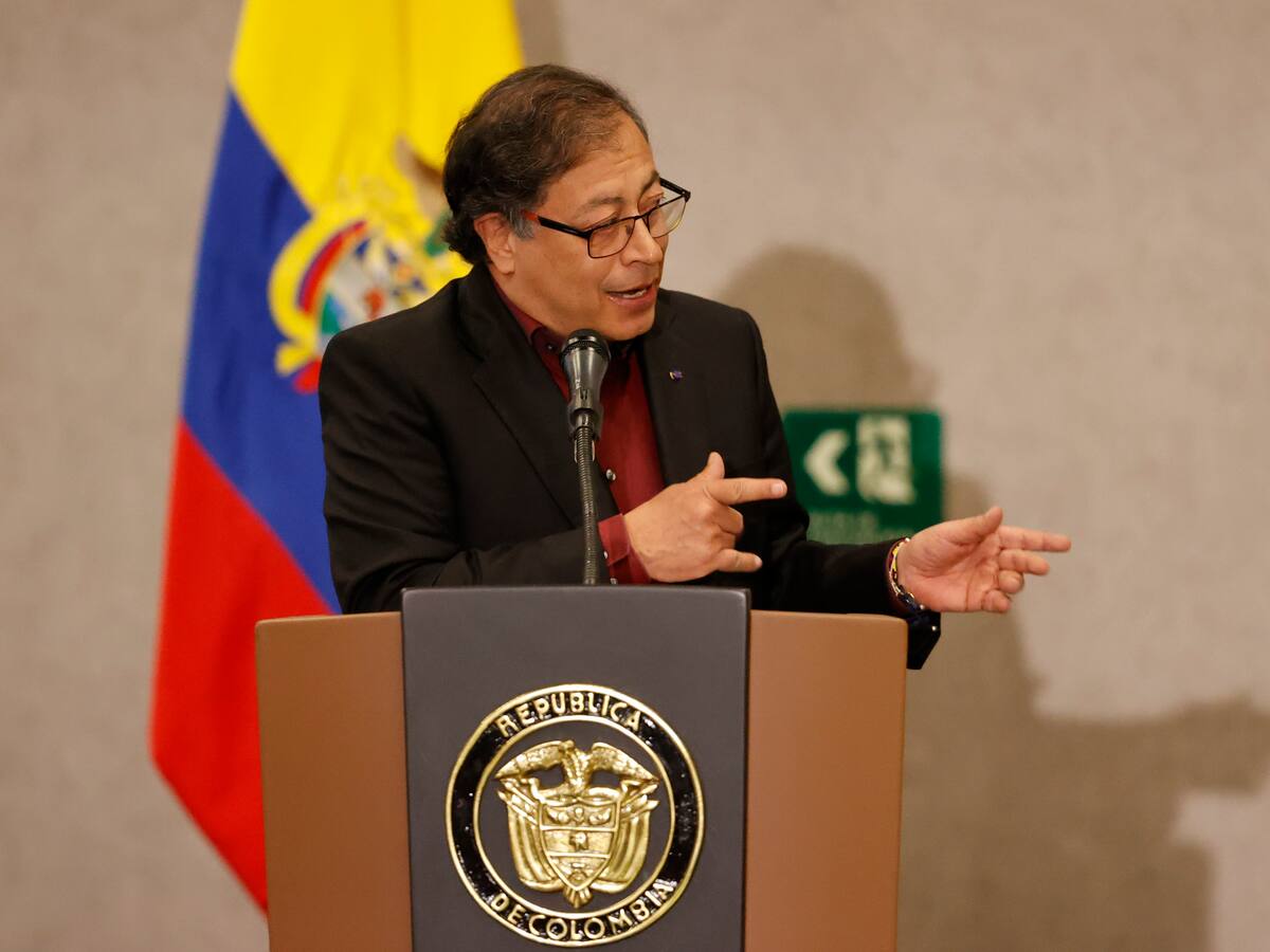 Tráfico de fentanilo podría modificar producción de sustancias en Colombia: Gustavo Petro