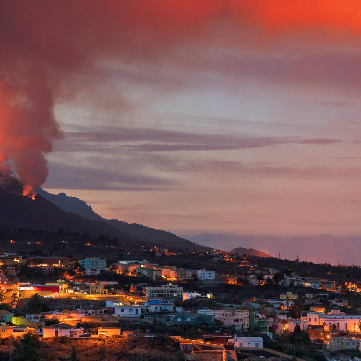 Fin de la erupción del volcán Cumbre Vieja no significa que terminó la emergencia, según las autoridades