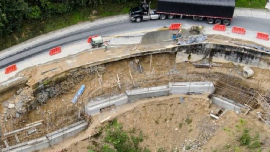 Autovía Bucaramanga - Pamplona/ suministrada