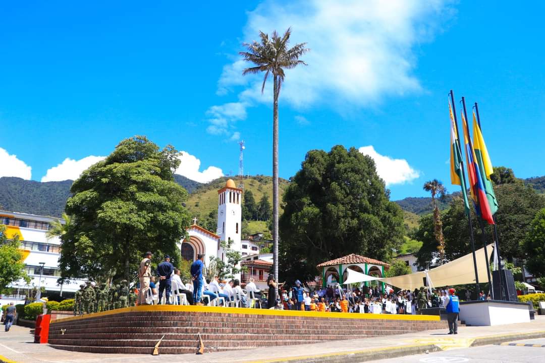 Parque principal en Pensilvania, Caldas. Foto: Alcaldía de Pensilvania.