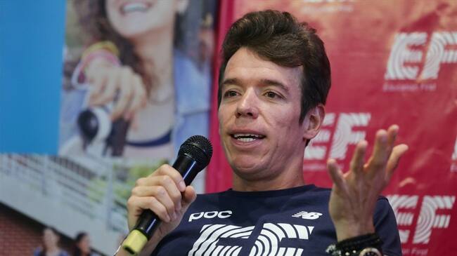 Rigoberto Urán enternece en las redes sociales con su faceta de papá. Foto: Colprensa