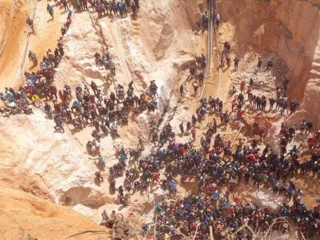 Colapso en mina ilegal Bulla Loca en Venezuela | Foto: EFE