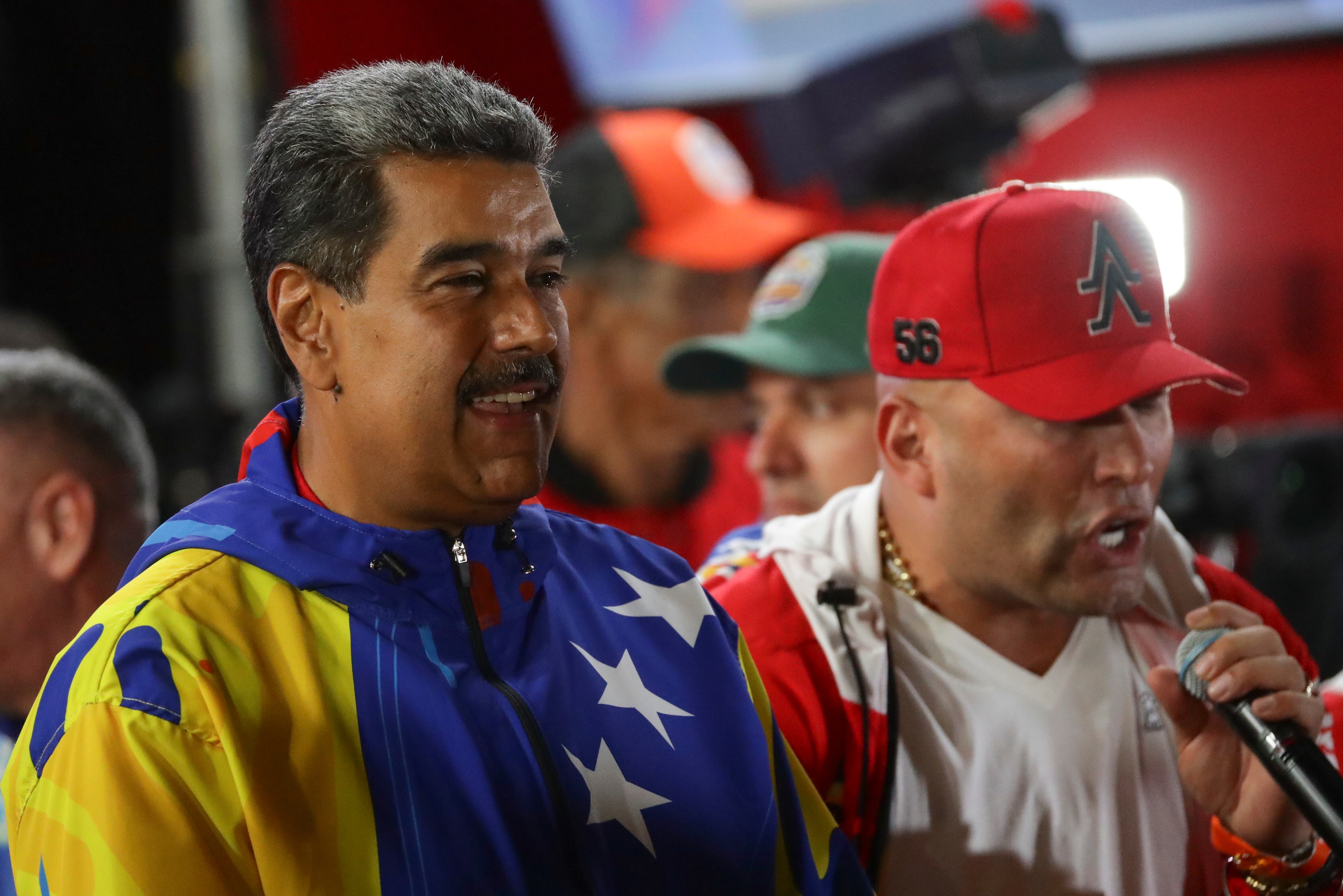Maduro pide “respeto a la voluntad popular” tras ser proclamado presidente reelecto