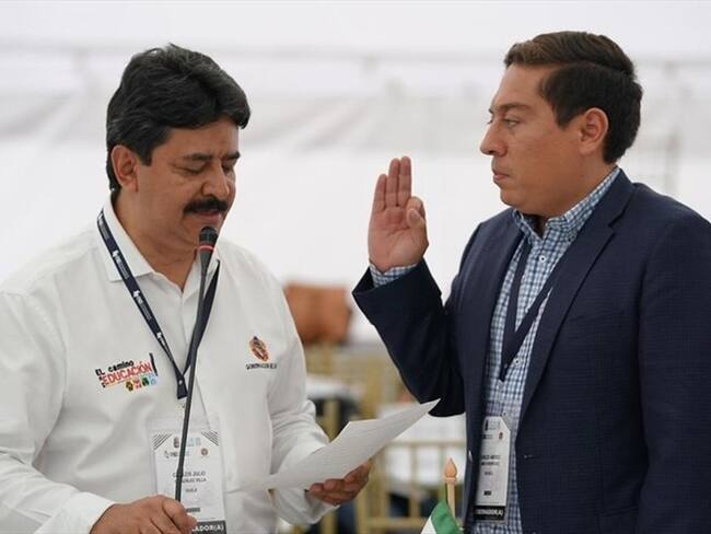 Entrada de Carlos Amaya en el partidor presidencial. Foto: Colprensa