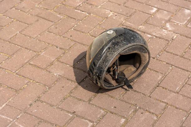 crash helmet lies on the street