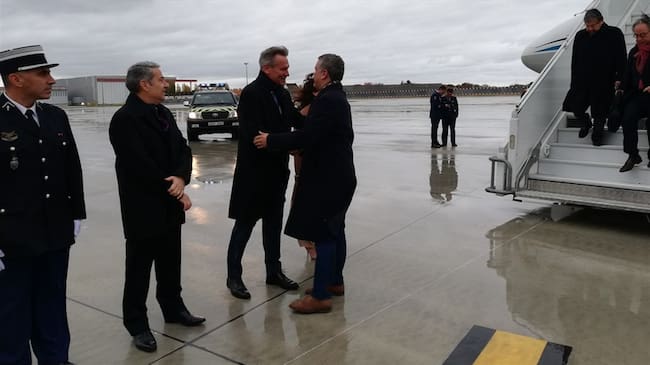 El presidente Iván Duque llegó en la mañana de este domingo a París, donde participará del Foro de Paz de París. Foto: Oriana Garcés