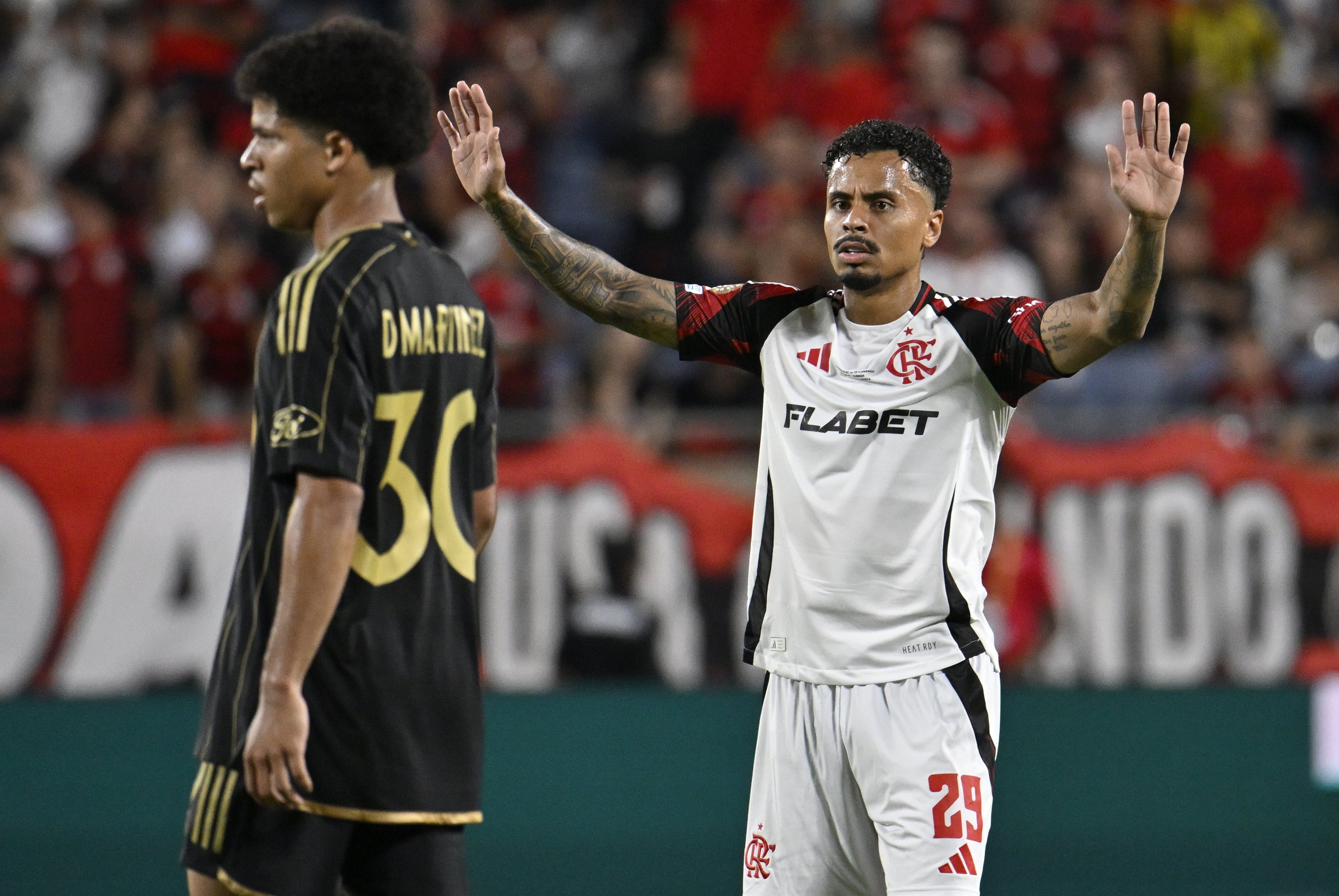 Flamengo cerró la fase de grupos con un empate y certificó su paso a los octavos del Mundial de Clubes. Foto: EFE/EPA/MIGUEL RODRIGUEZ