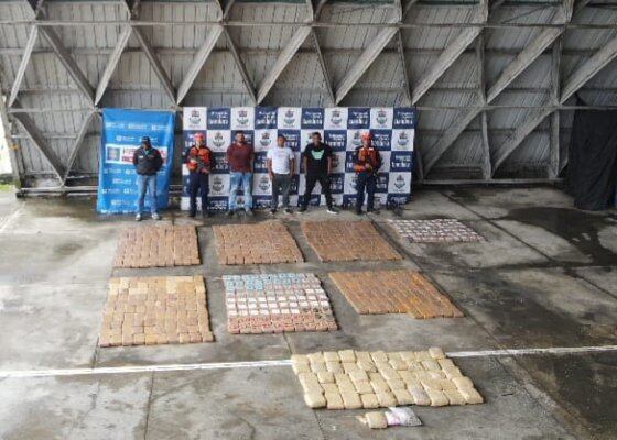 Incautan 2 toneladas de cocaína y 2,2 de marihuana en el Pacífico colombiano. Foto: Armada.