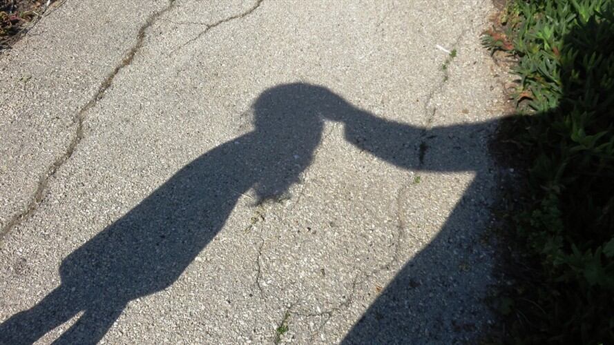 Una mujer identificada como Maritza Torres, de 48 años de edad, es señalada por las autoridades como la principal responsable de los abusos sexuales que venía padeciendo su propia hija. Foto: Getty Images