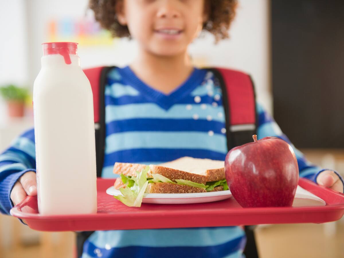 Alerta por retraso en el PAE: un millón de estudiantes no están recibiendo alimentación