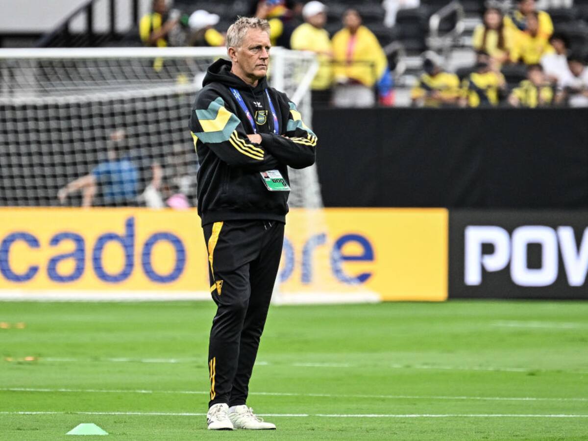 “Si el de Ecuador era penalti, entonces el nuestro también lo era”: entrenador de Jamaica