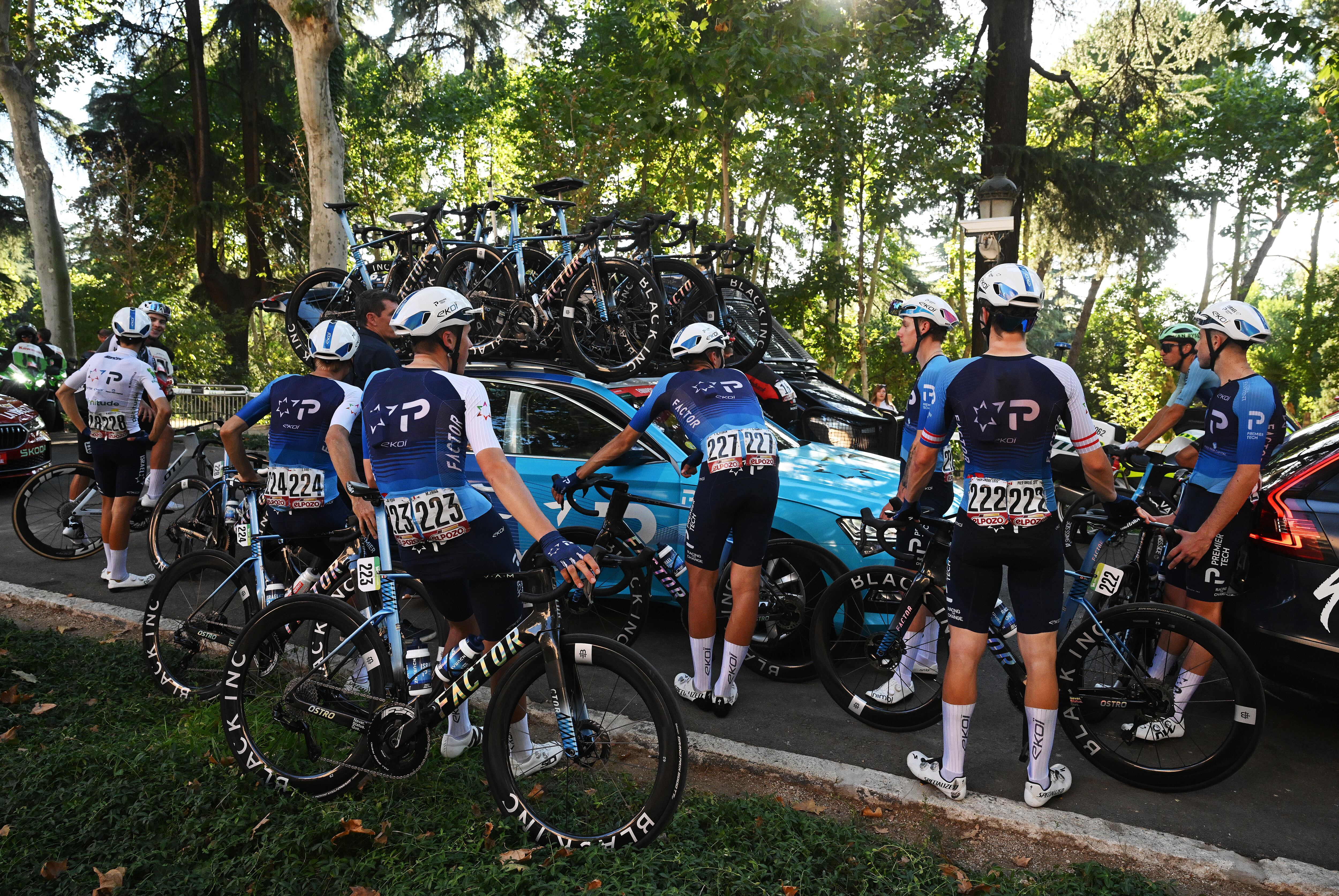 Equipo de Israel Premier Tech en la vuelta España. Foto: Dario Belingheri/Getty Images)