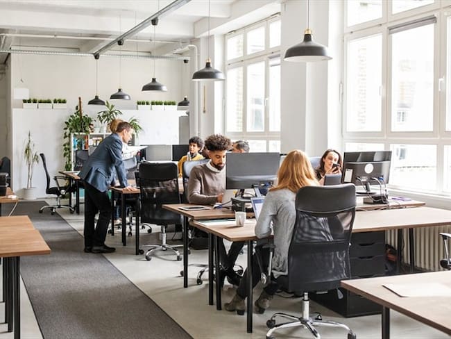 Cerca de 500 vacantes en diferentes áreas ofrece esta empresa. Foto: Getty Images