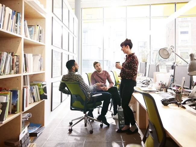 ¡Trabajo si hay! Johnson & Johnson tiene varias vacantes de empleo en el país. Foto: Getty Images