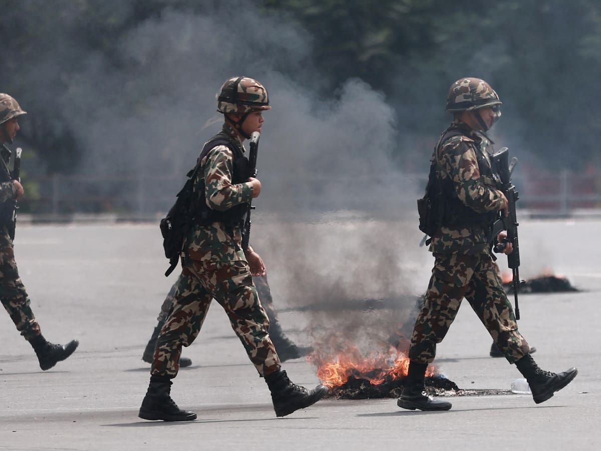 Nepal bajo estricto control militar con un balance de 31 muertos y 15.000 presos fugados