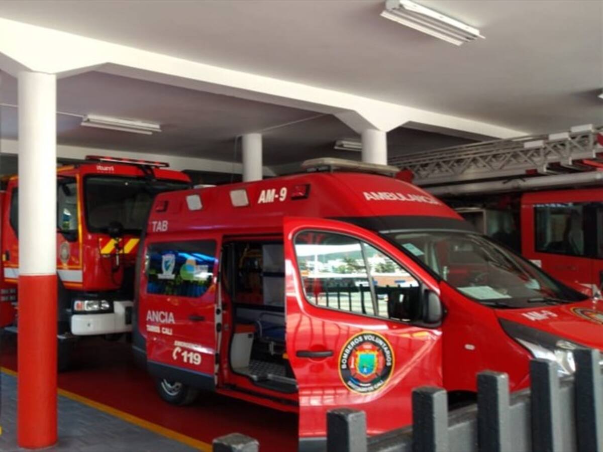 Identifican tres casos de coronavirus en estación de bomberos de Cali