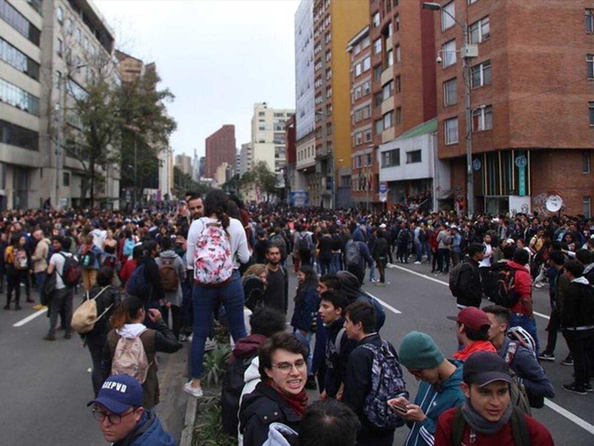 Universidad Javeriana suspende clases por actos violentos