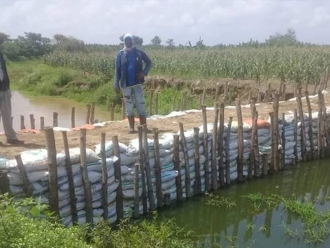 Denuncian que familia Besaile está desviando un río para beneficiar sus tierras