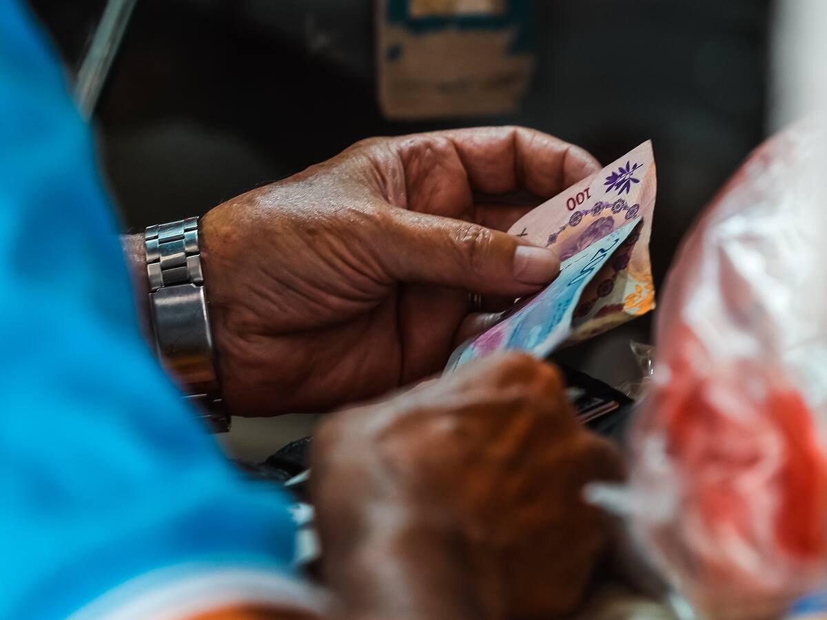 La inflación interanual en Argentina se situó en el 211,4 % en diciembre